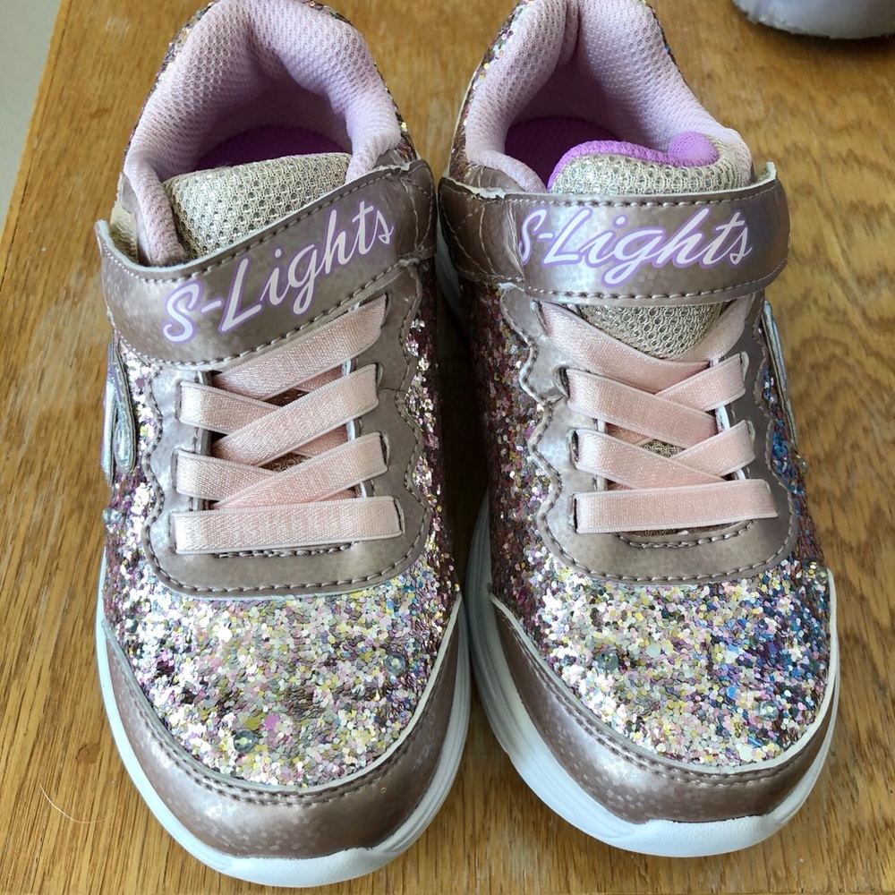 New Girls Skechers